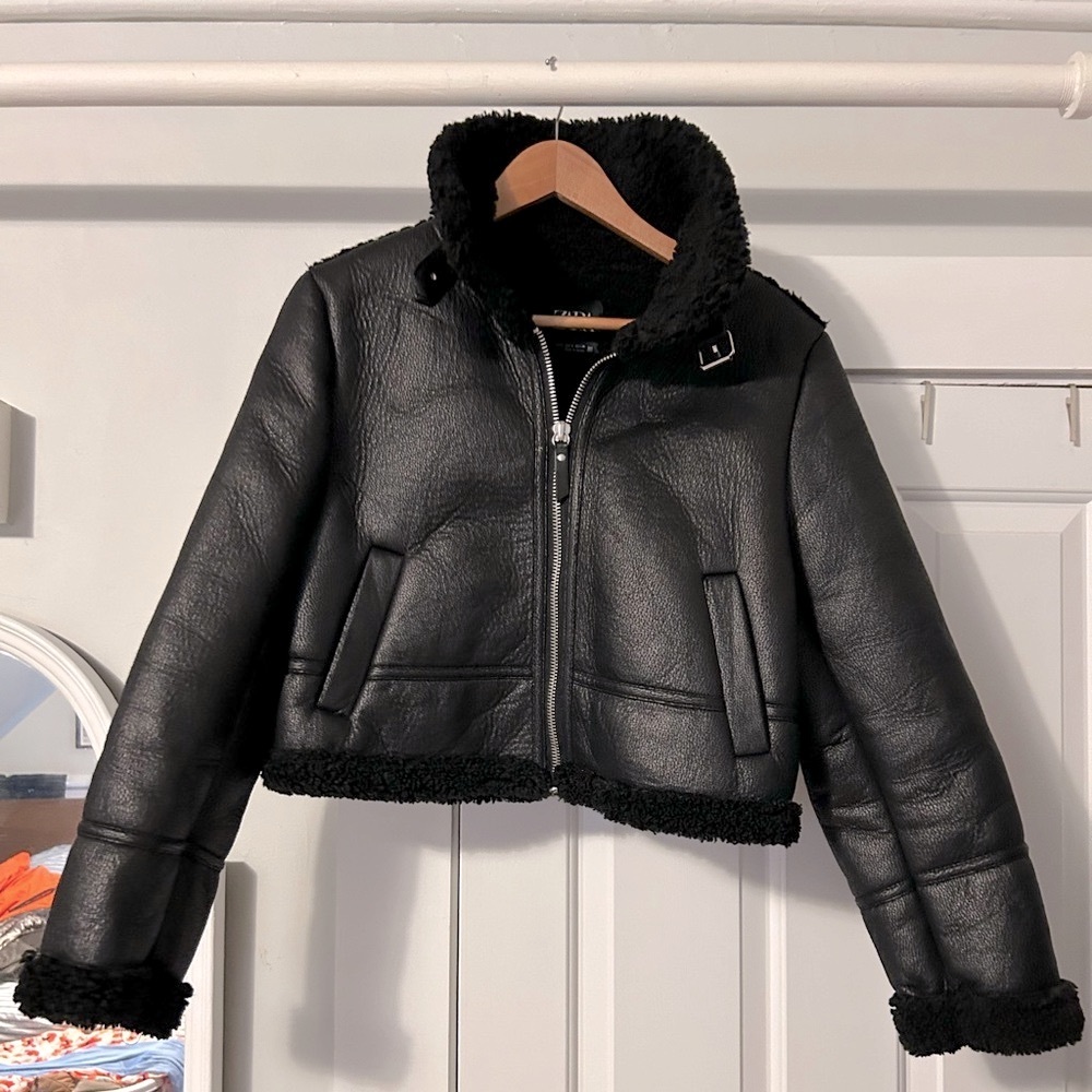 EUC Zara Crop Jacket